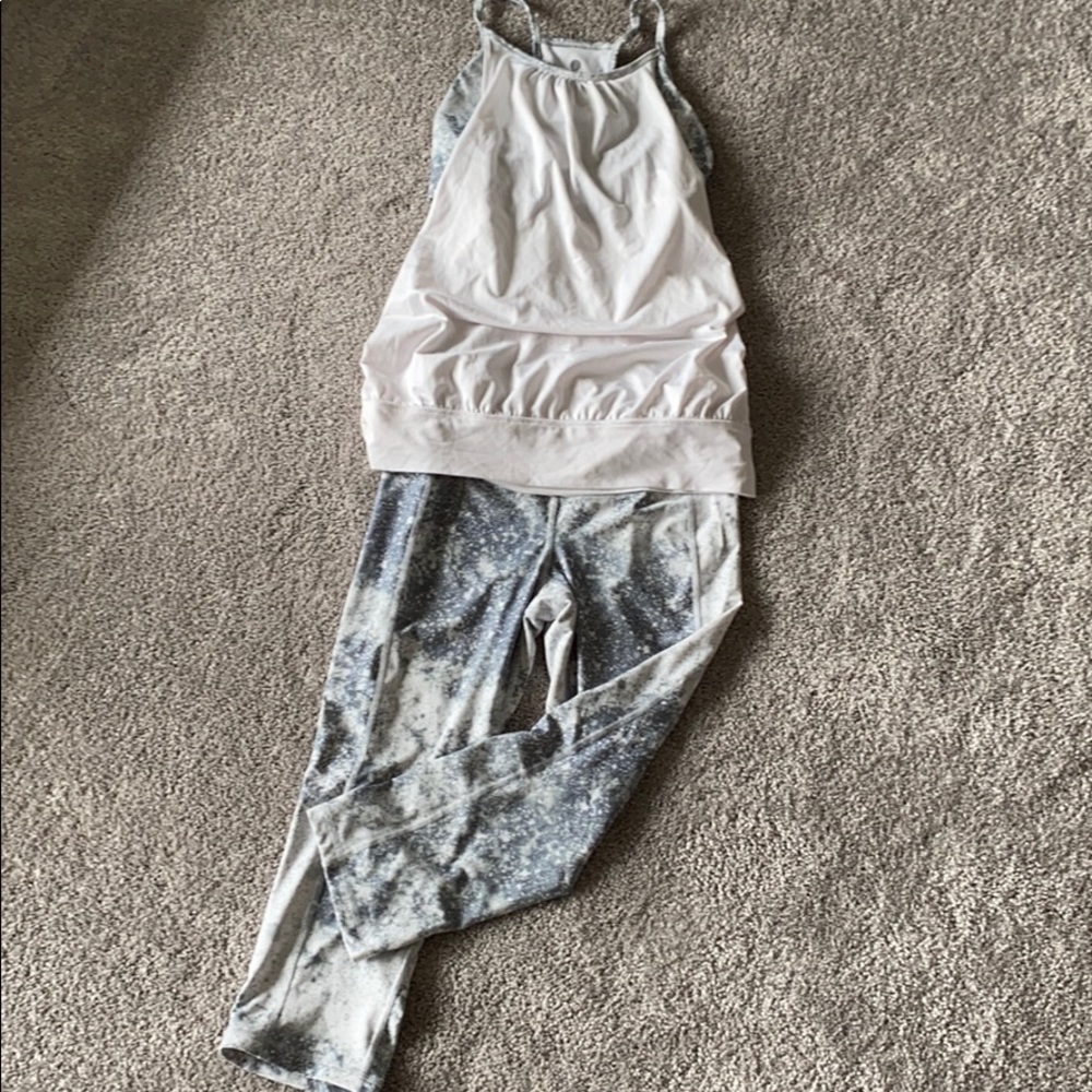 Splatter print active wear set